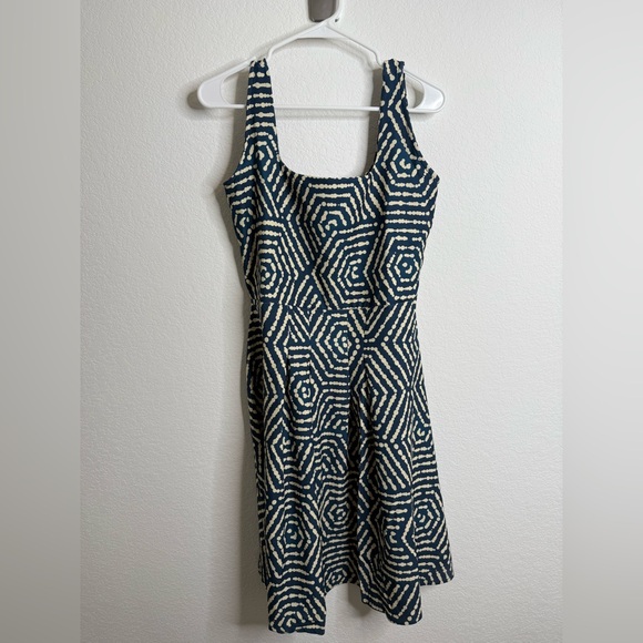 Averie DILLA PLEATED MIDI DRESS Blue/Cream Sz XL - Picture 3 of 11